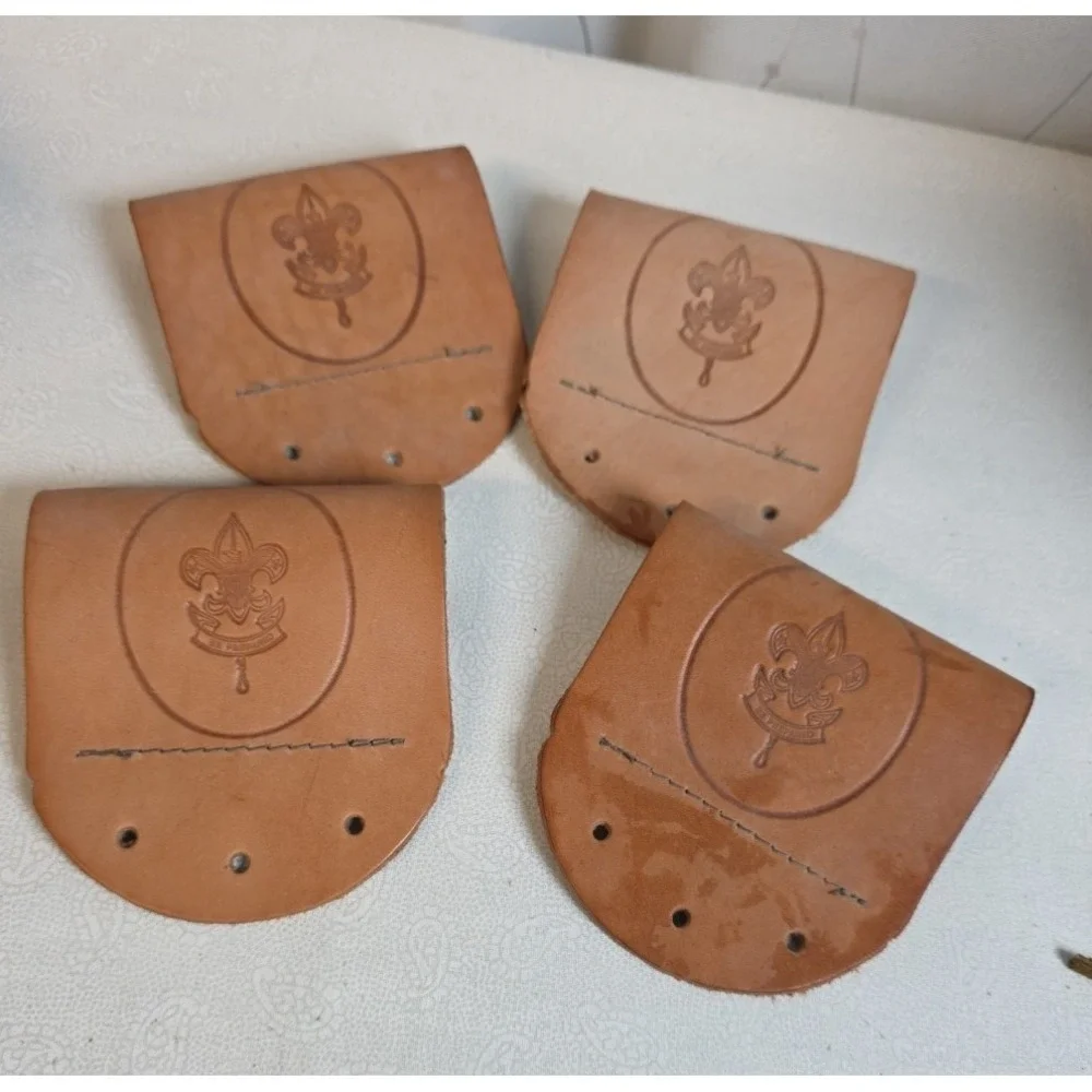 4 Vintage Immediate Recognition Kit‎ Boy Scouts America Leather Belt Loop Badge